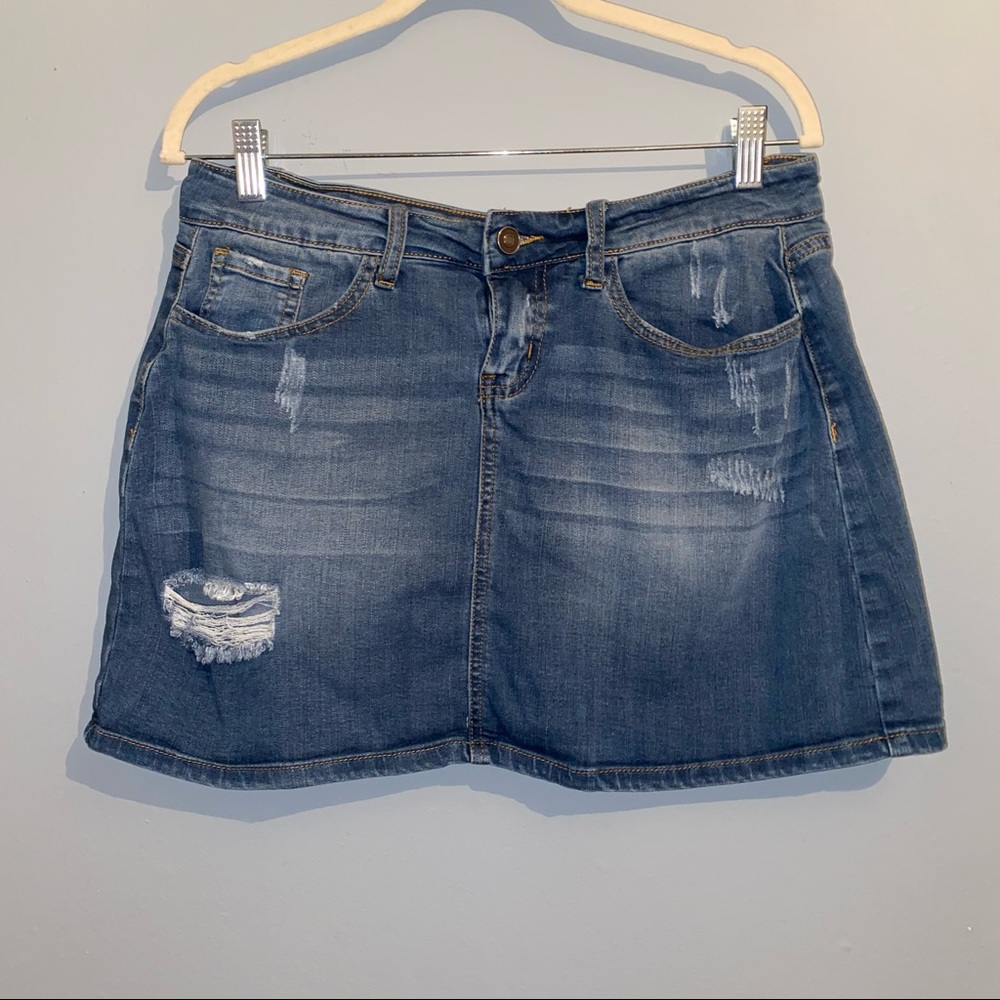 Fashion Nova Women’s Denim Skirt Distressed Ripped Denim Skirt Size Small